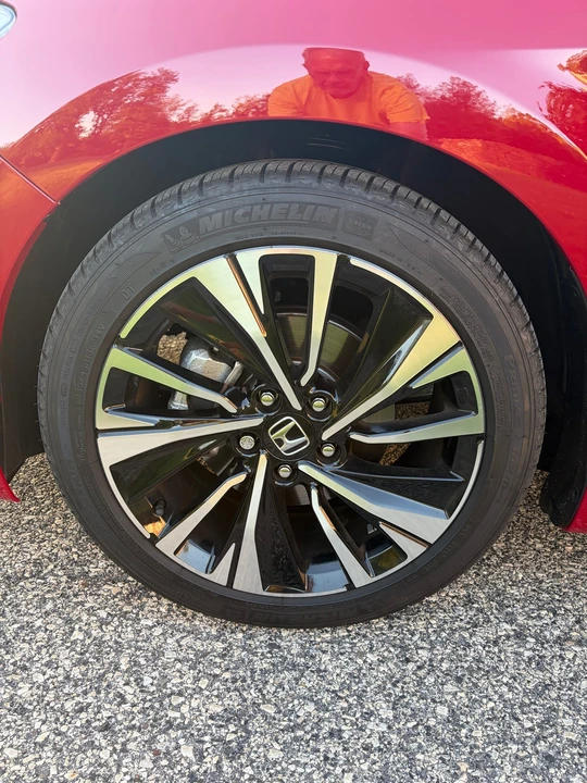 2017 Honda Accord 9th Gen - Image 11 of 31