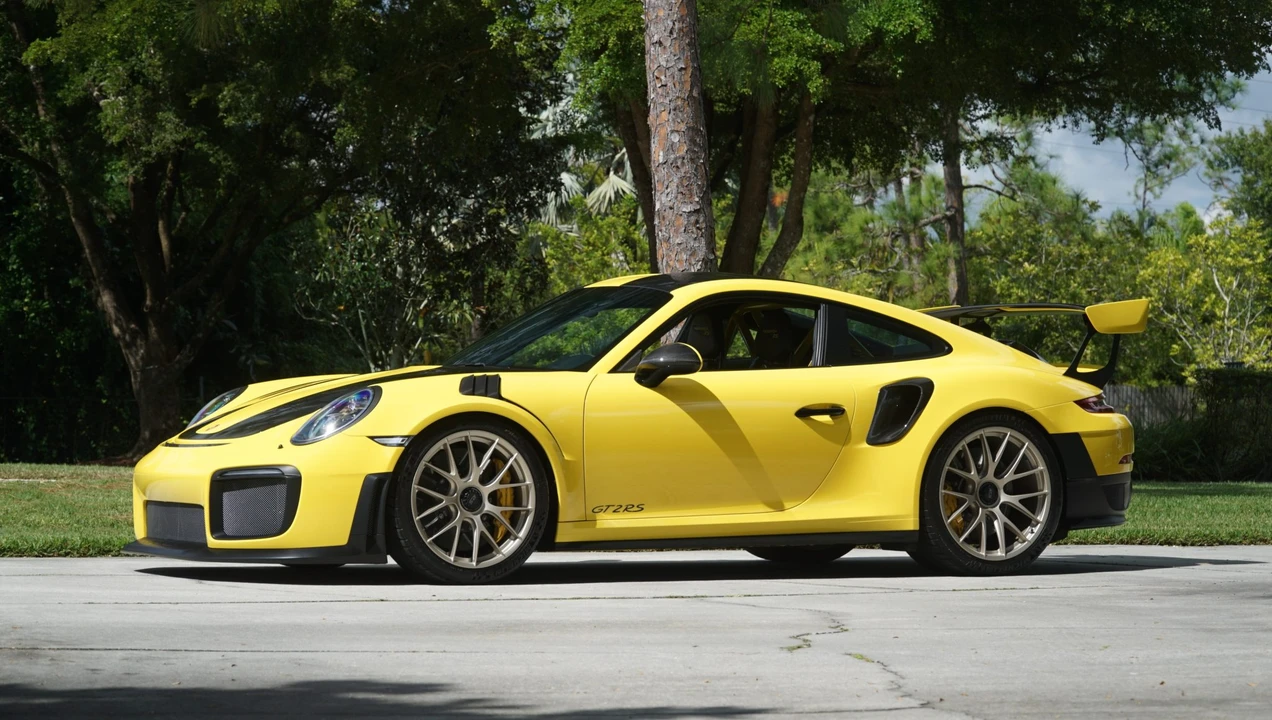 2018 Porsche 991 GT2 RS - Image 3 of 31
