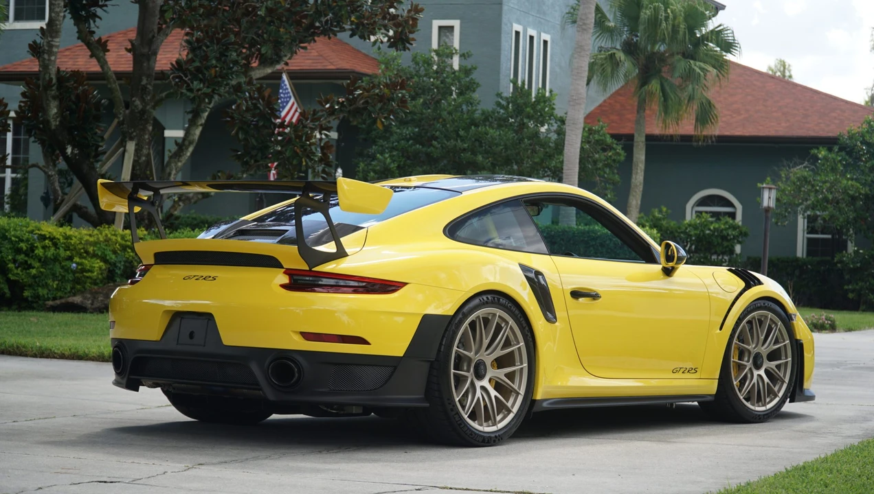 2018 Porsche 991 GT2 RS - Image 26 of 31