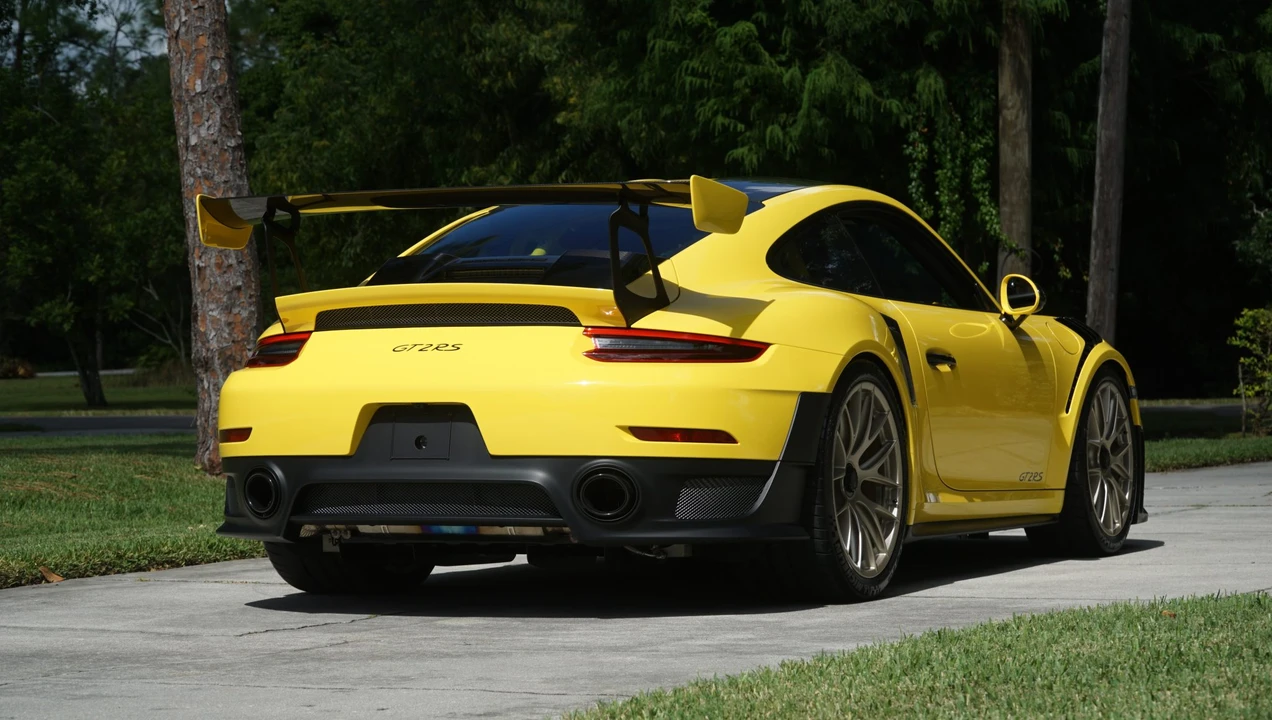2018 Porsche 991 GT2 RS - Image 29 of 31