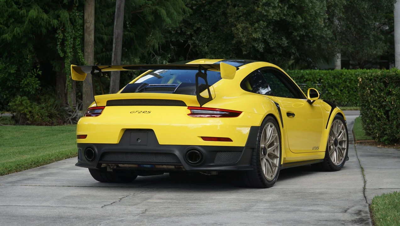 2018 Porsche 991 GT2 RS - Image 28 of 31