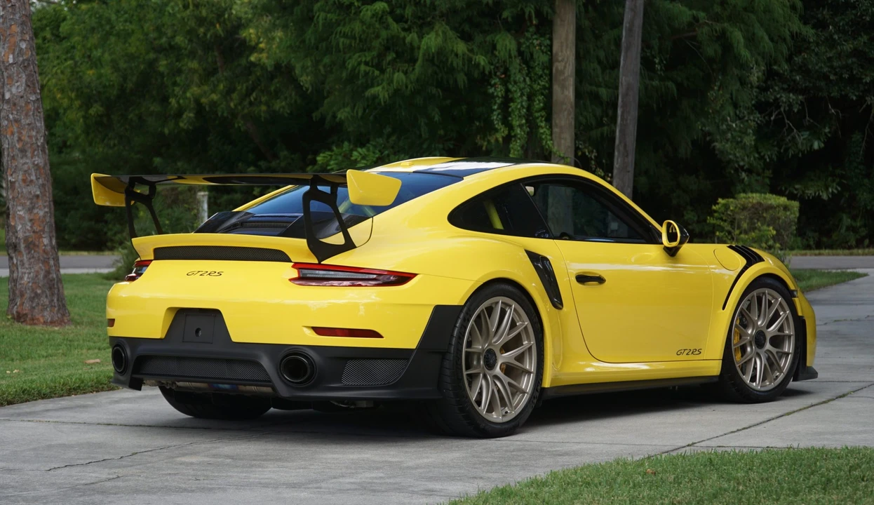 2018 Porsche 991 GT2 RS - Image 27 of 31