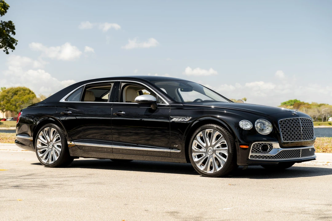 2022 Bentley Continental Flying Spur - Image 13 of 31