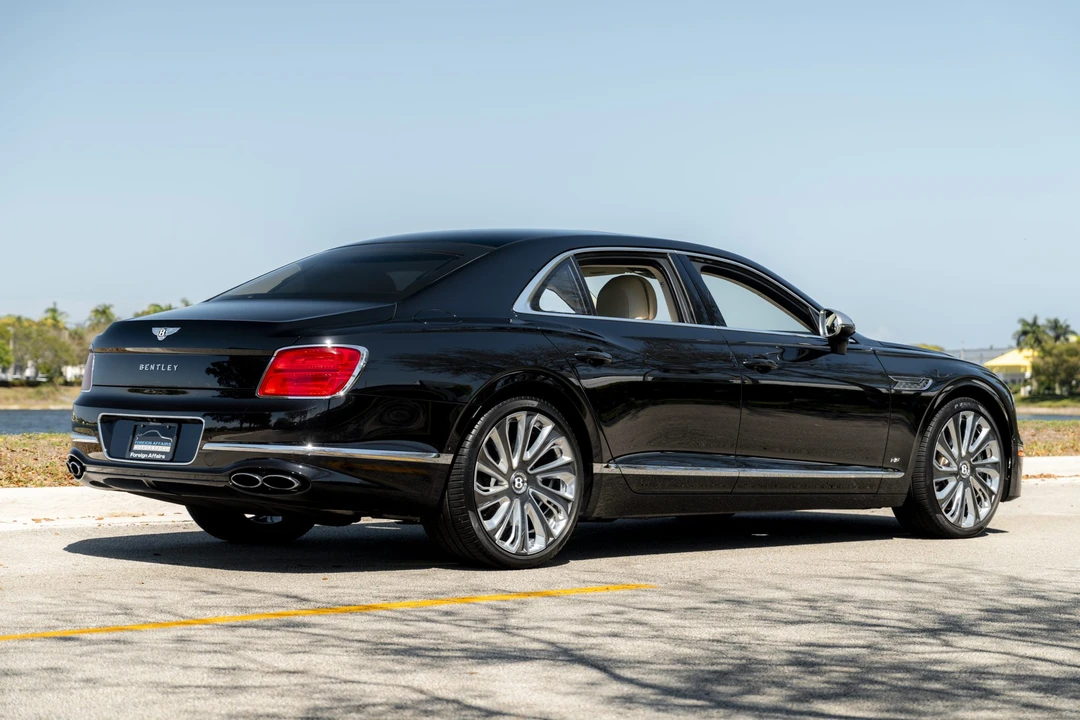 2022 Bentley Continental Flying Spur - Image 11 of 31