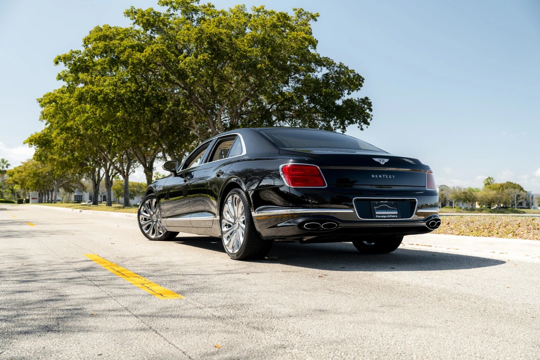 2022 Bentley Continental Flying Spur - Image 9 of 31