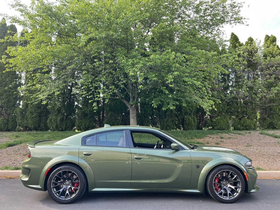 2022 Dodge Charger SRT Hellcat 7th Gen - Image 17 of 31