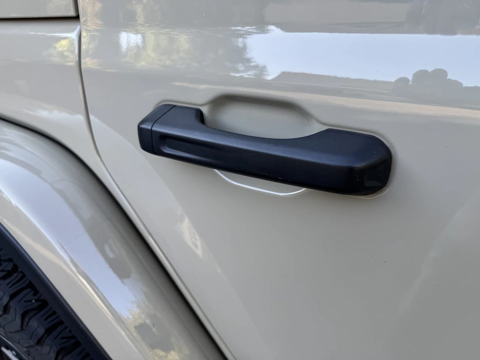 2022 Jeep JL Wrangler - Image 29 of 31
