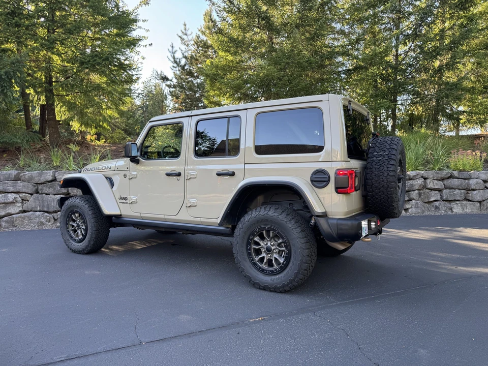 2022 Jeep JL Wrangler - Image 4 of 31