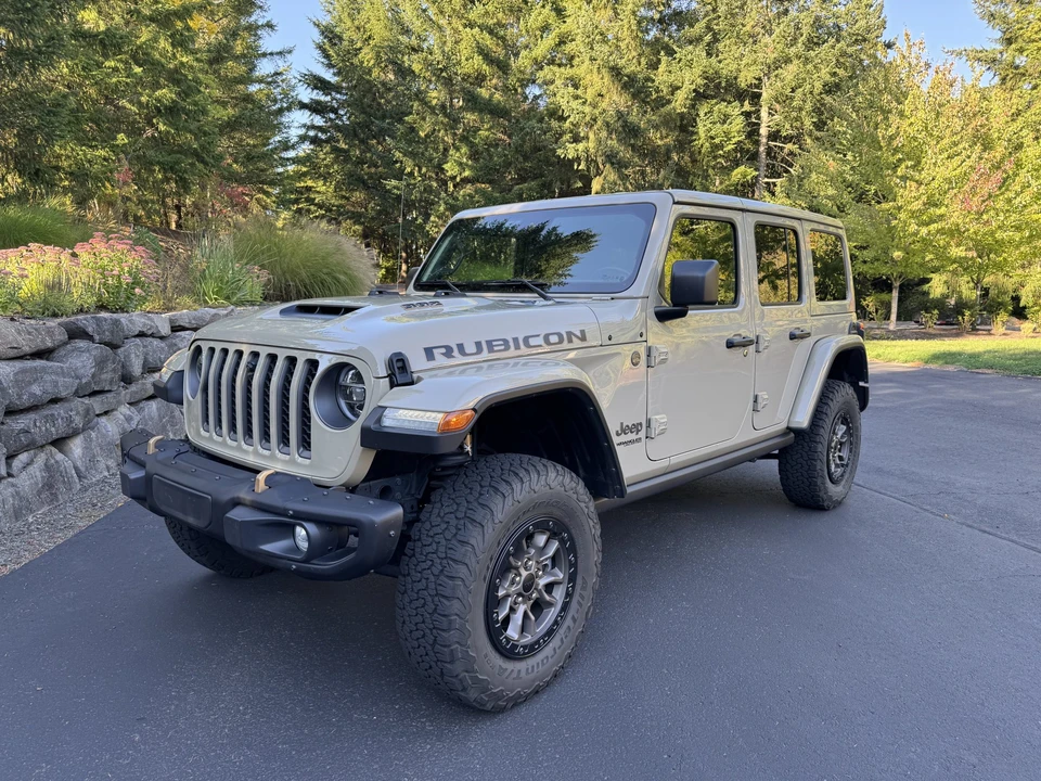 2022 Jeep JL Wrangler - Image 2 of 31