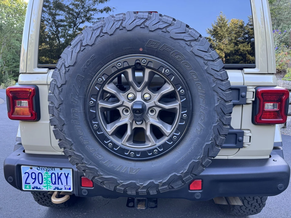 2022 Jeep JL Wrangler - Image 26 of 31