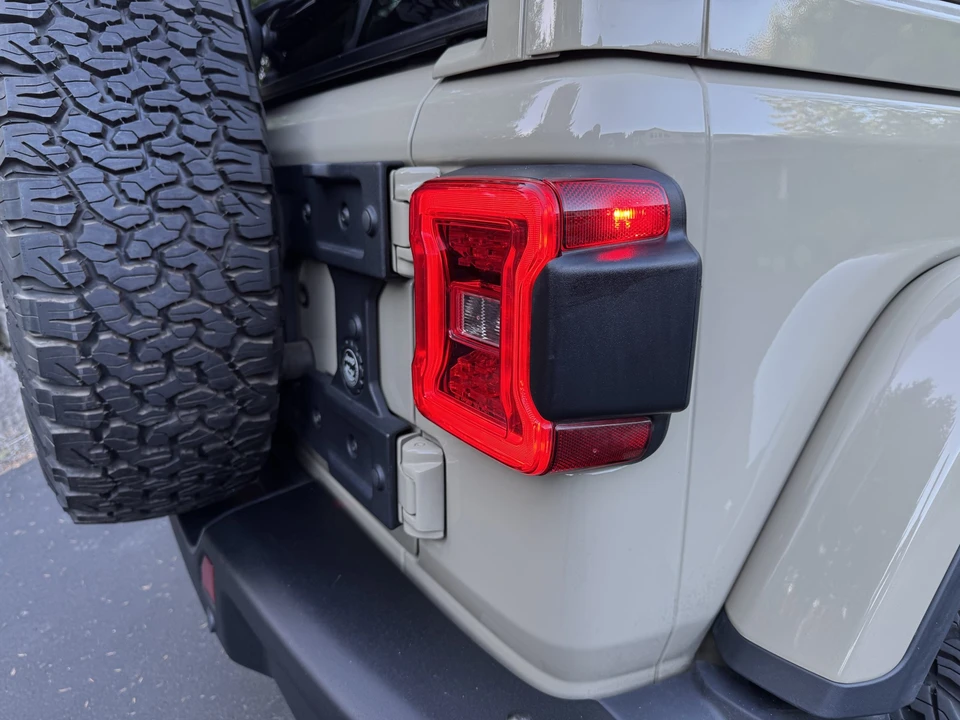 2022 Jeep JL Wrangler - Image 28 of 31