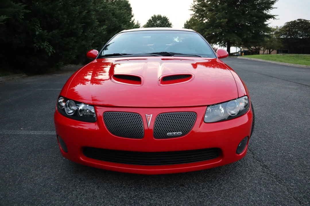 2005 Pontiac GTO 4th Gen - Image 10 of 31
