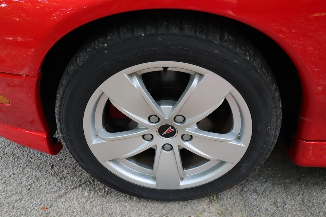 2005 Pontiac GTO 4th Gen - Image 27 of 31