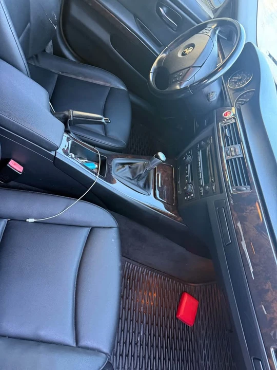 2006 BMW E46 330i & 330Ci - Image 3 of 9