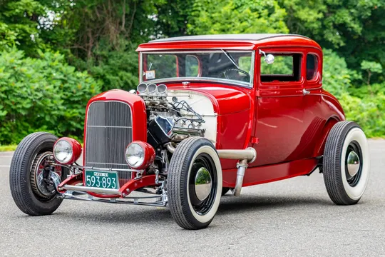 1928 Ford Hot Rod 5-Window Coupe