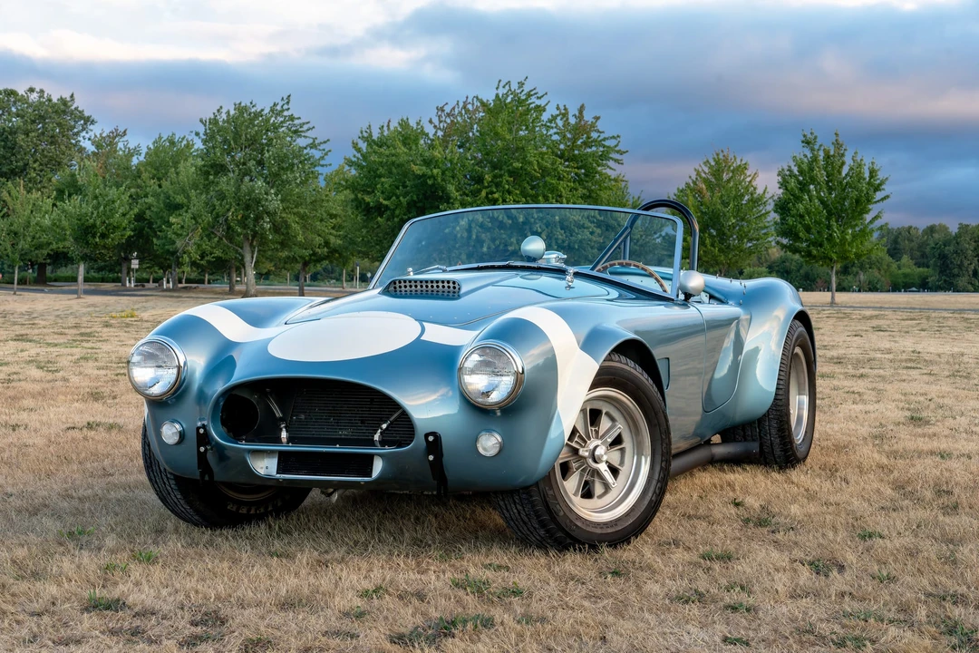 Factory Five Roadster - Image 2 of 31