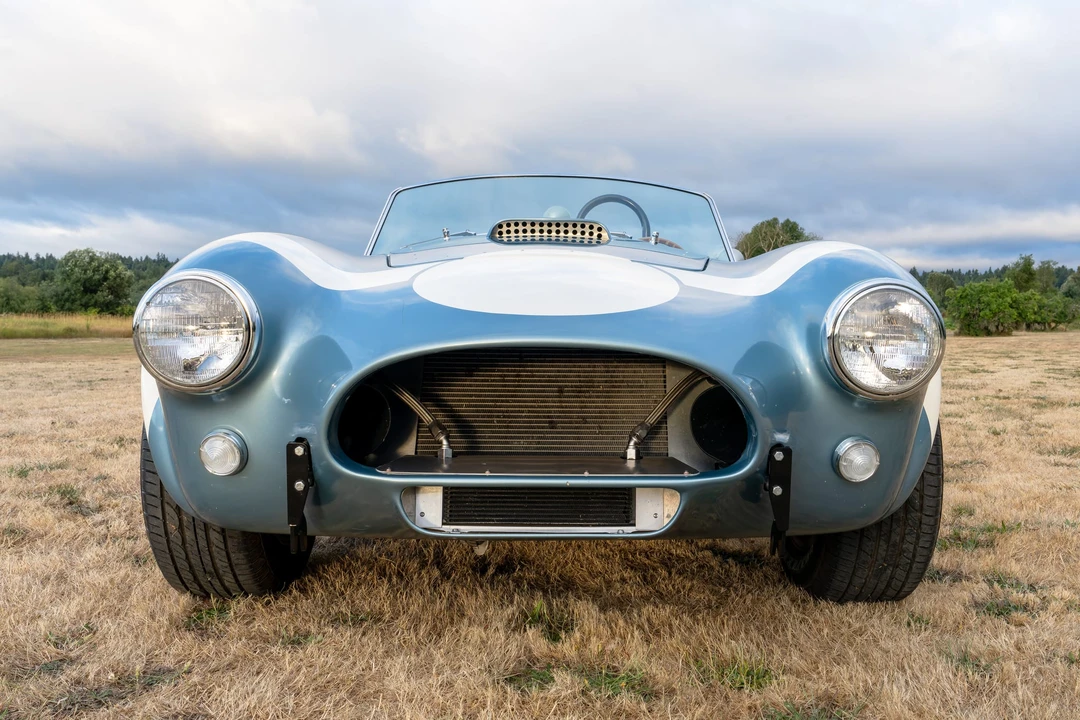 Factory Five Roadster - Image 7 of 31
