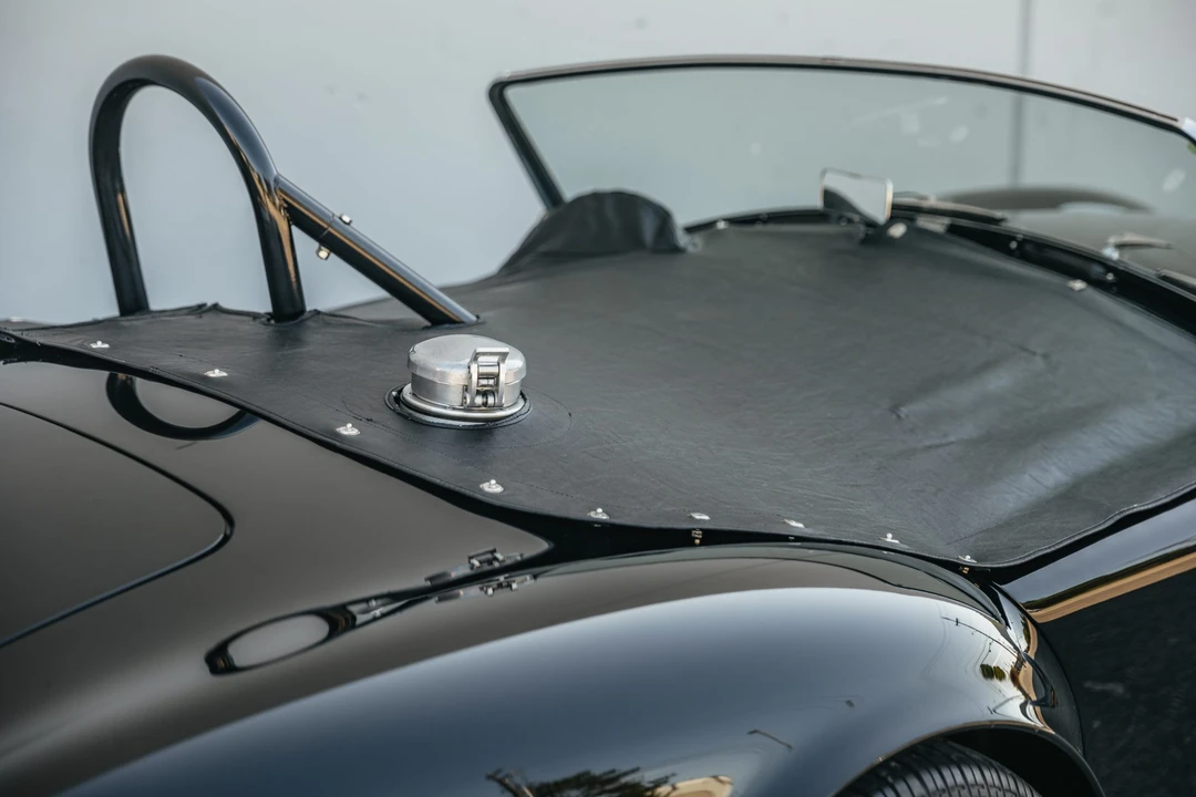 Shelby Cobra Replica - Image 29 of 31