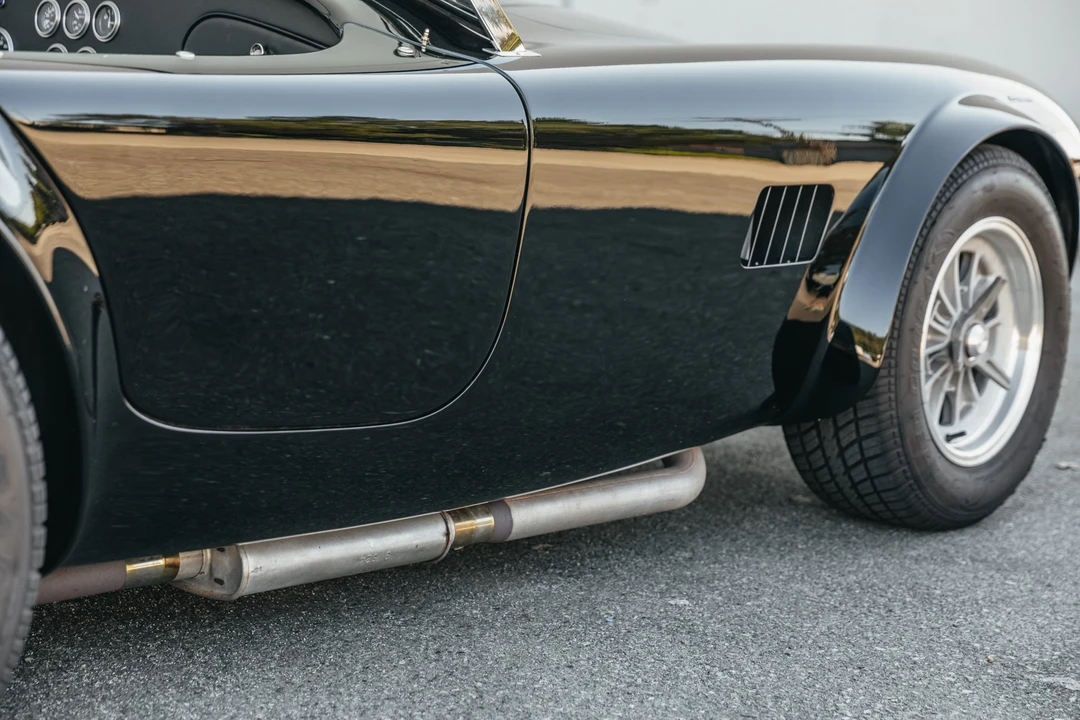 Shelby Cobra Replica - Image 24 of 31