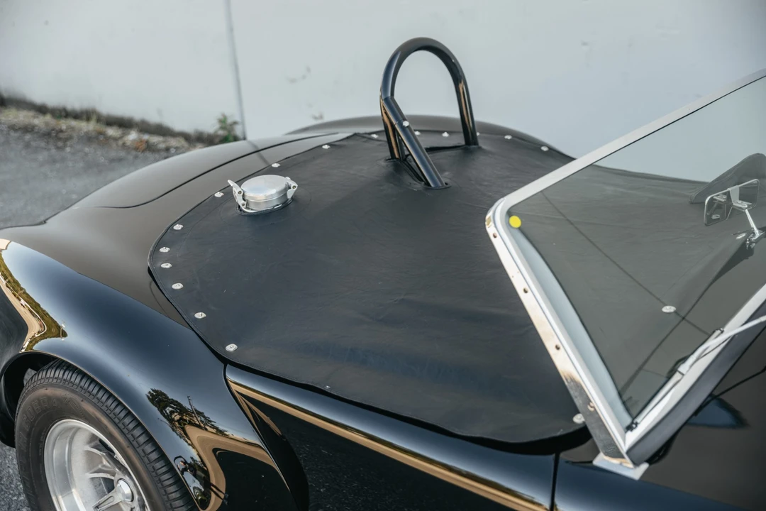 Shelby Cobra Replica - Image 28 of 31
