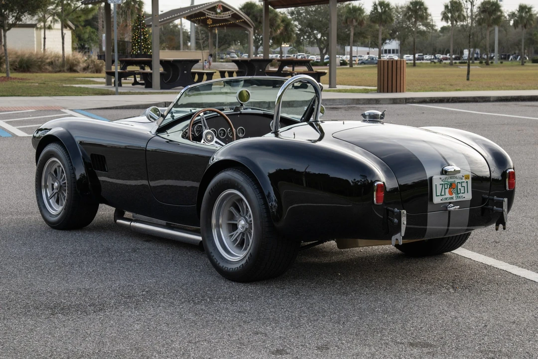 Shelby Cobra Replica - Image 4 of 31