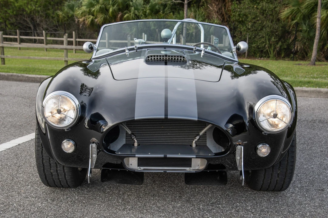 Shelby Cobra Replica - Image 10 of 31