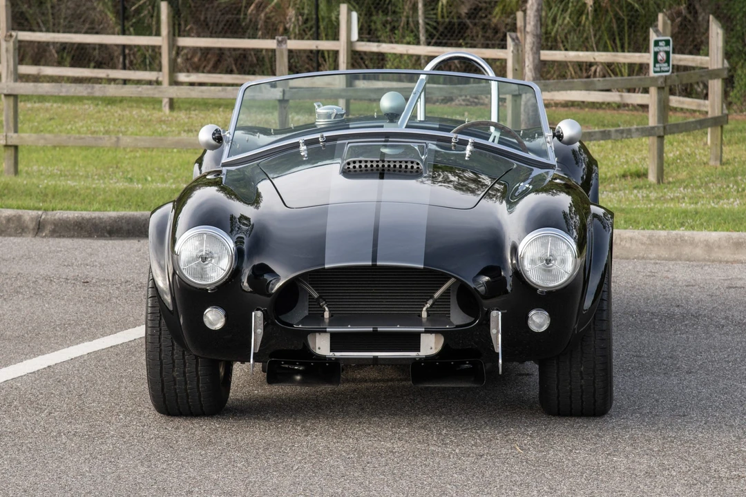 Shelby Cobra Replica - Image 9 of 31