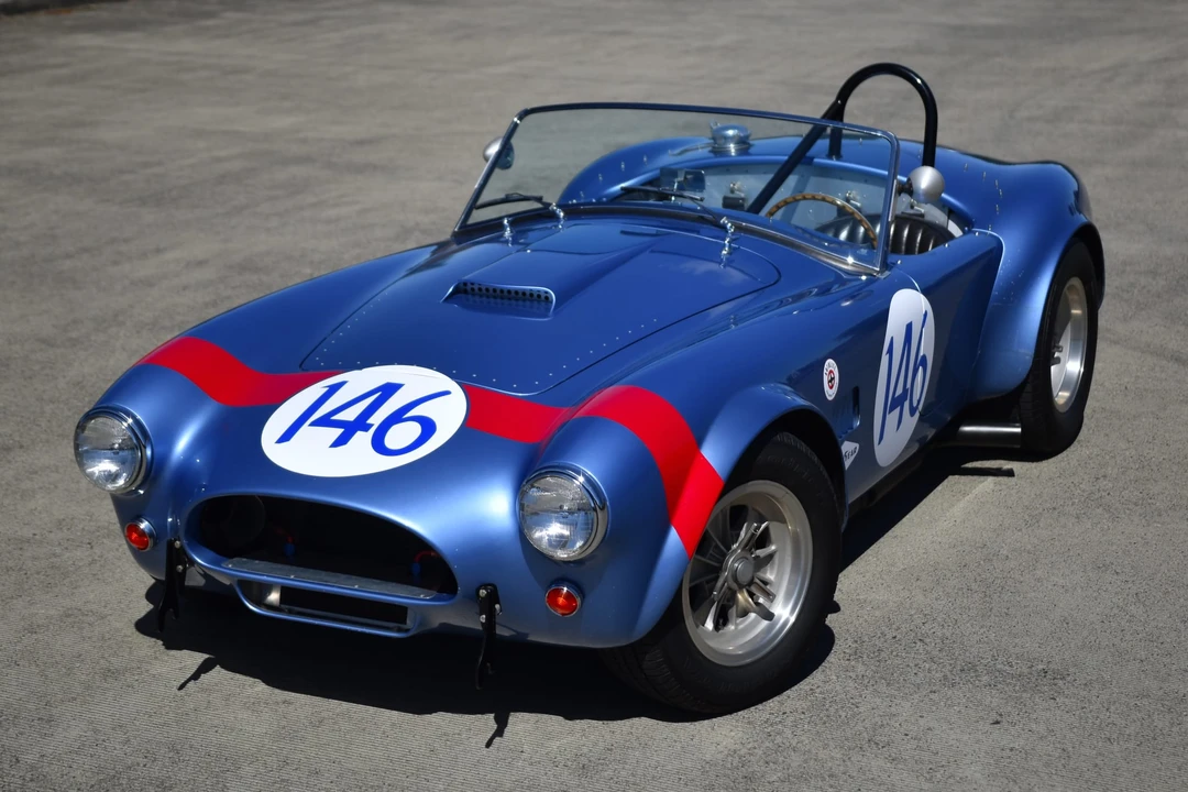 Shelby Cobra Replica - Image 8 of 31