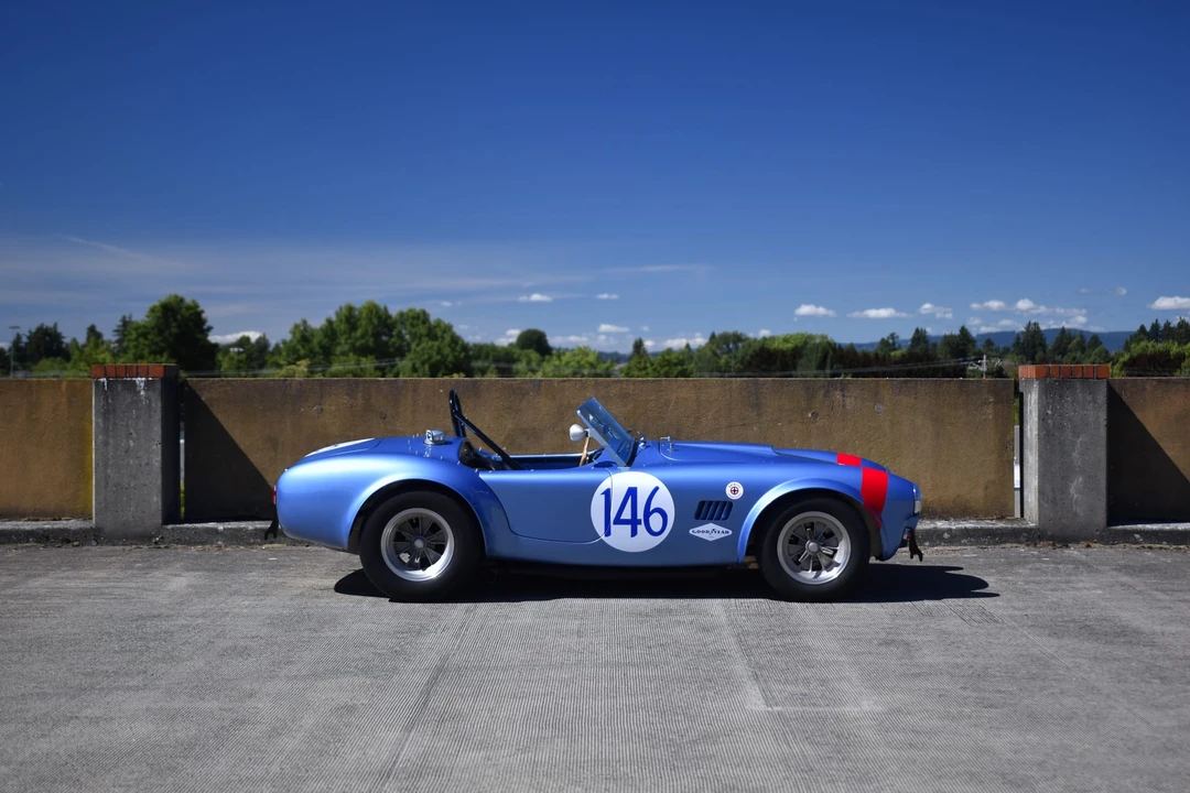 Shelby Cobra Replica - Image 16 of 31