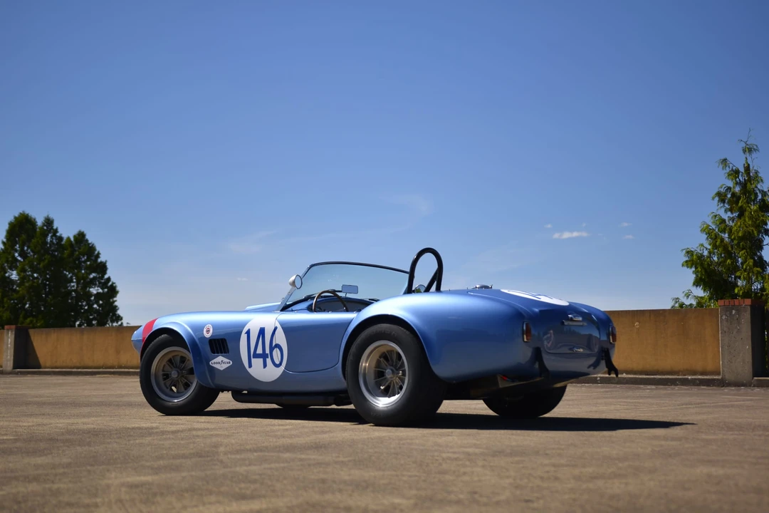 Shelby Cobra Replica - Image 28 of 31