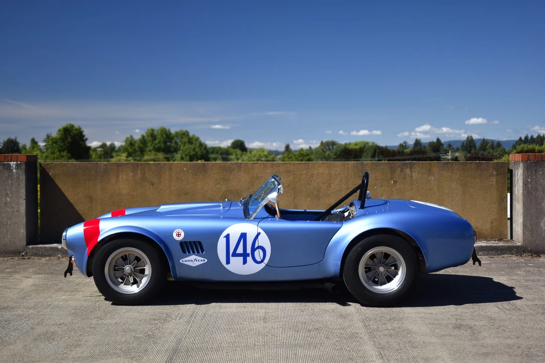 Shelby Cobra Replica - Image 29 of 31