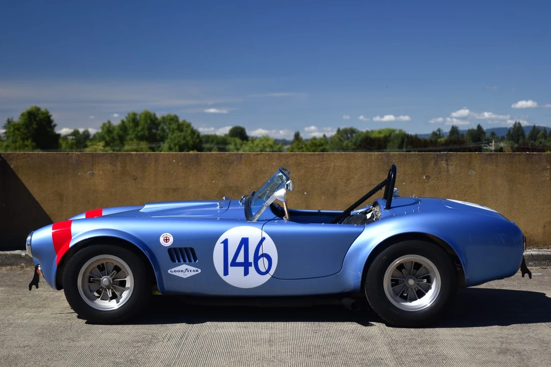 Shelby Cobra Replica - Image 30 of 31