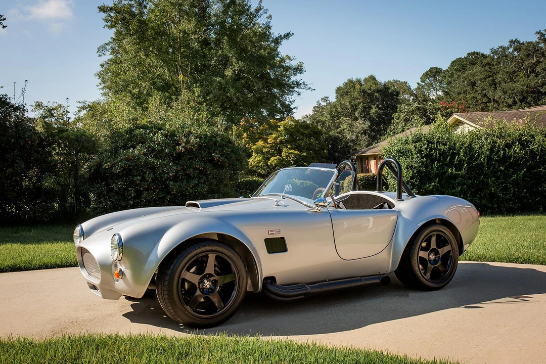 Shelby Cobra Replica - Image 4 of 31