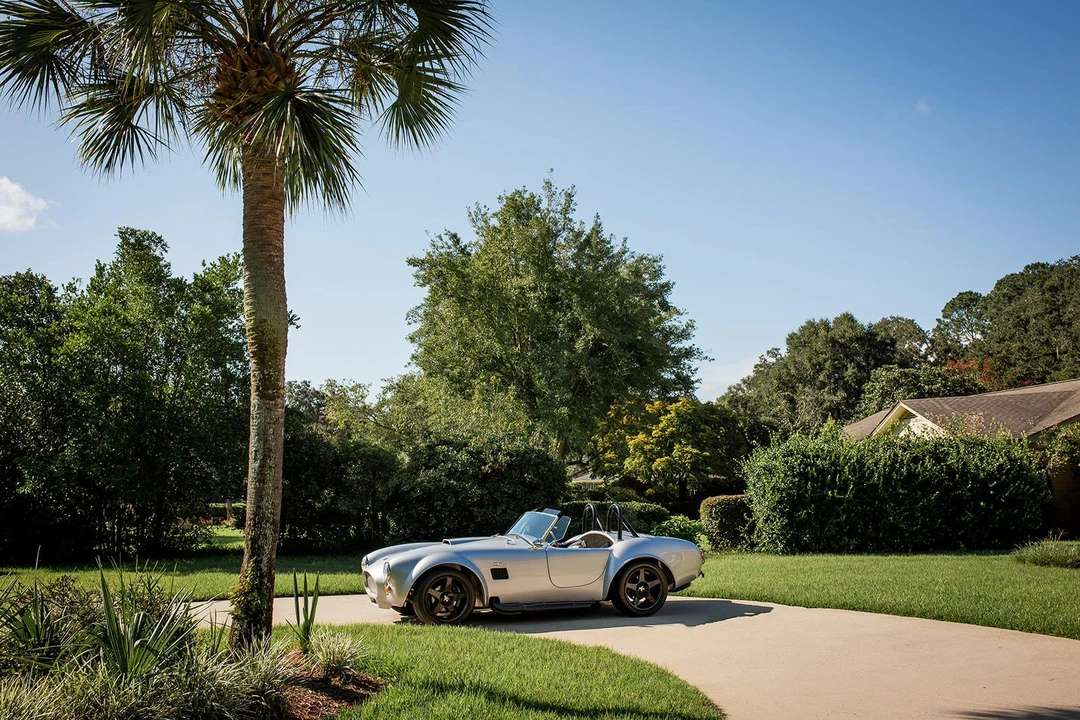 Shelby Cobra Replica - Image 2 of 31