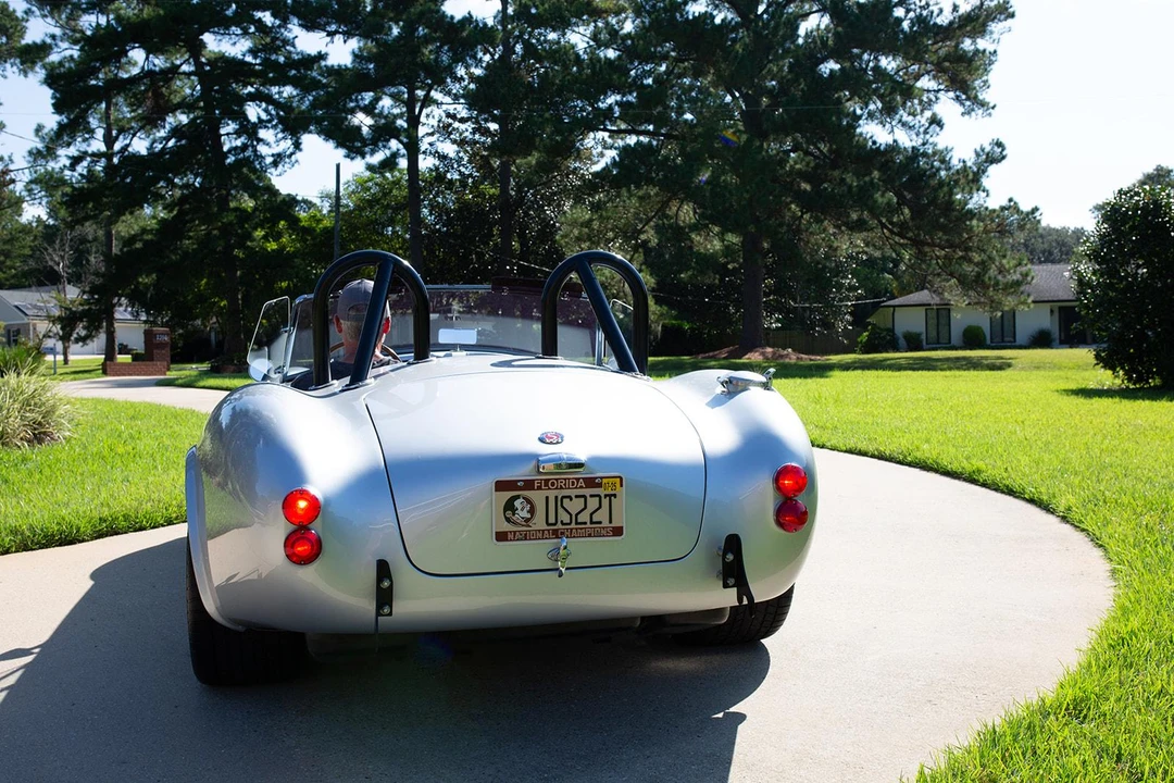Shelby Cobra Replica - Image 14 of 31