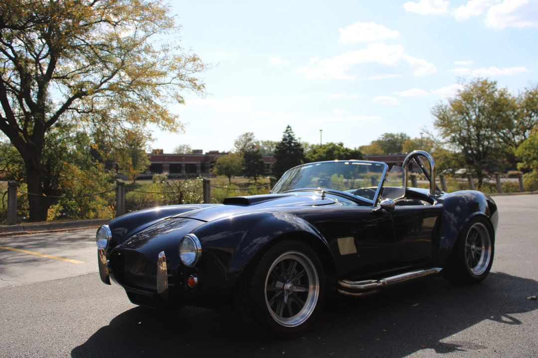 Shelby Cobra Replica - Image 14 of 31