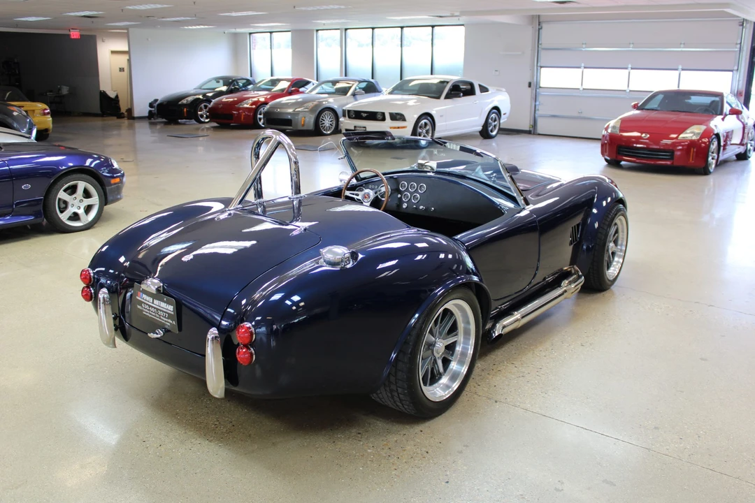 Shelby Cobra Replica - Image 9 of 31