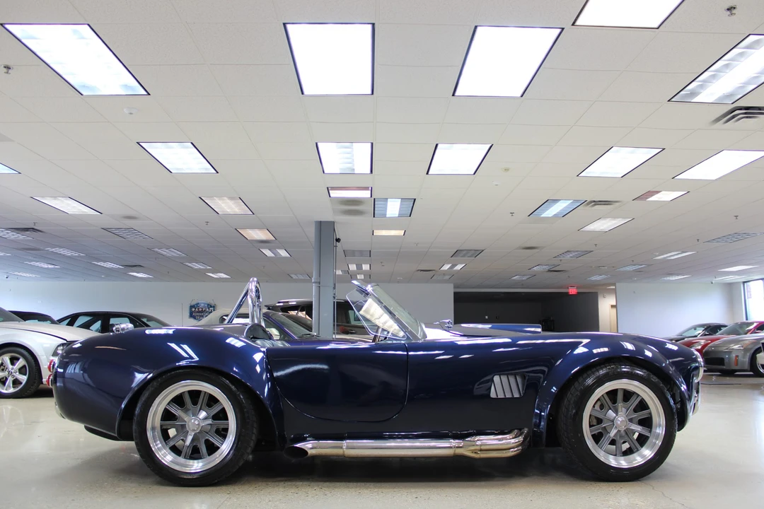Shelby Cobra Replica - Image 11 of 31