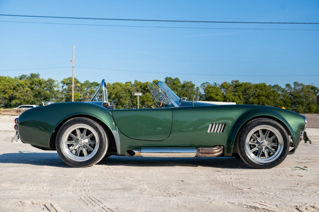 Shelby Cobra Replica - Image 17 of 31