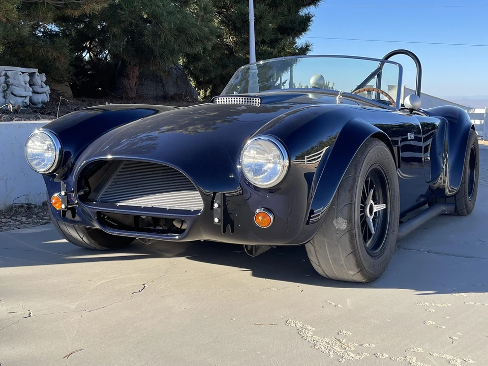 Shelby Cobra Replica - Image 2 of 31