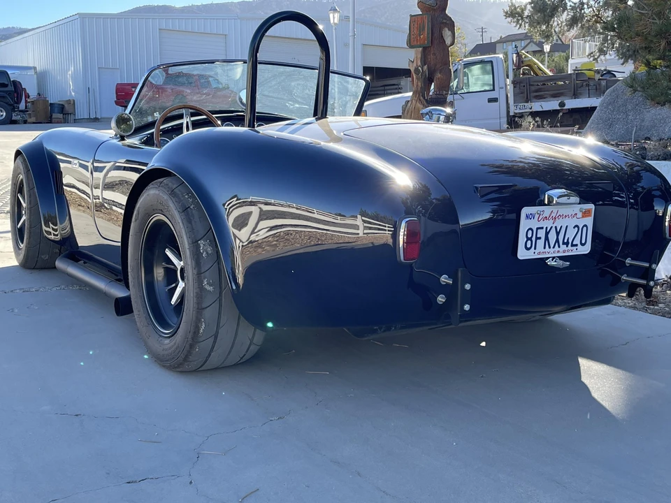 Shelby Cobra Replica - Image 8 of 31