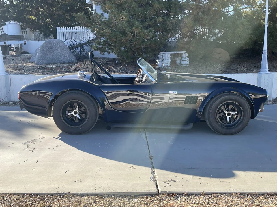 Shelby Cobra Replica - Image 5 of 31