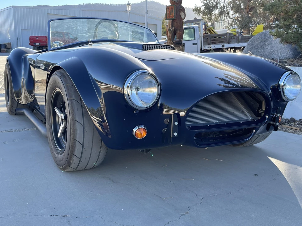 Shelby Cobra Replica - Image 4 of 31