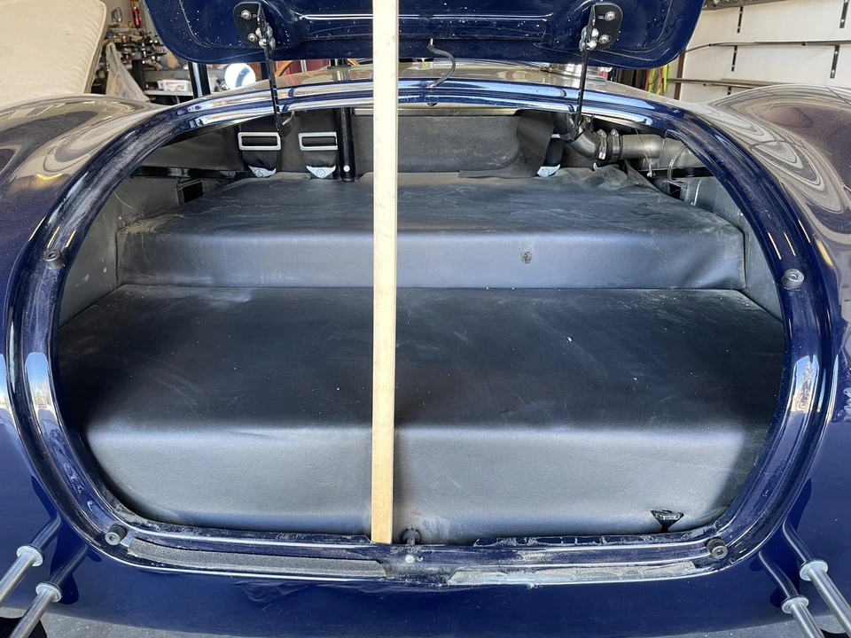 Shelby Cobra Replica - Image 28 of 31