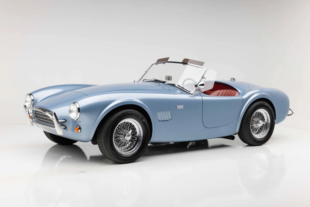Superformance - Image 2 of 31