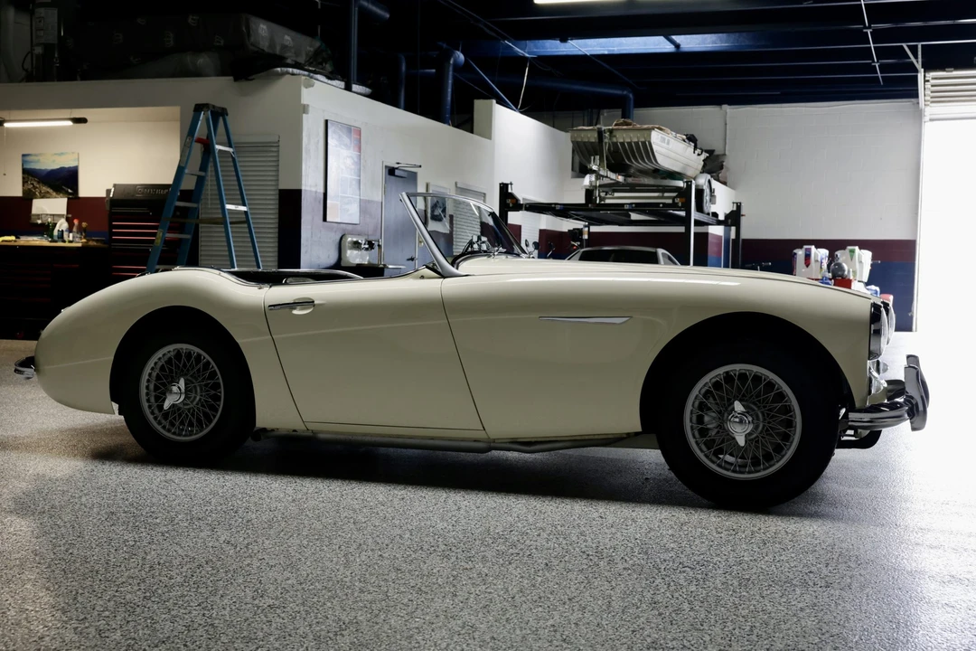 1962 Austin-Healey 3000 Mark II - Image 14 of 31