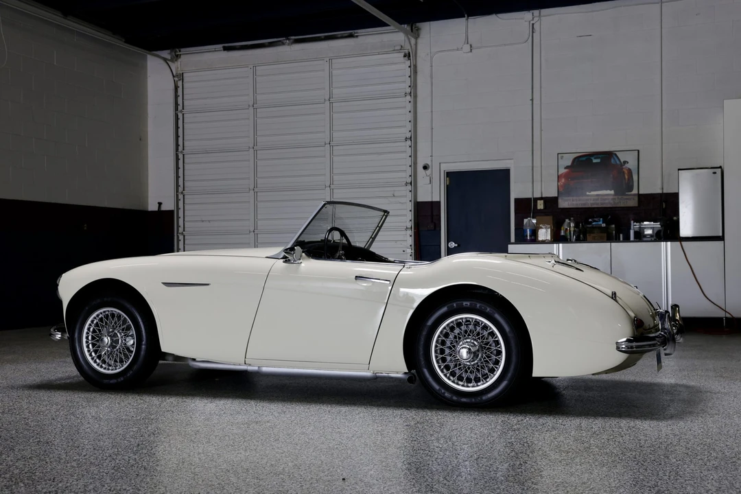 1962 Austin-Healey 3000 Mark II - Image 30 of 31