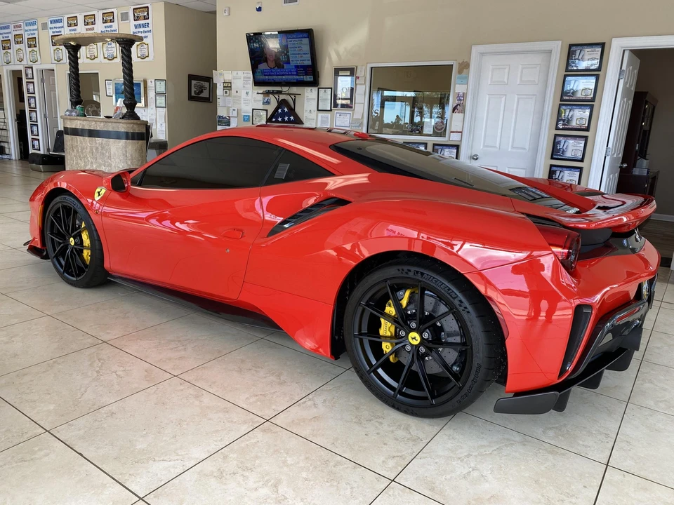 2020 Ferrari 488 Pista - Image 27 of 31
