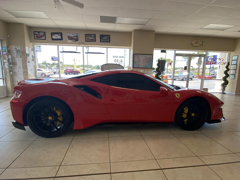 2020 Ferrari 488 Pista - Image 29 of 31