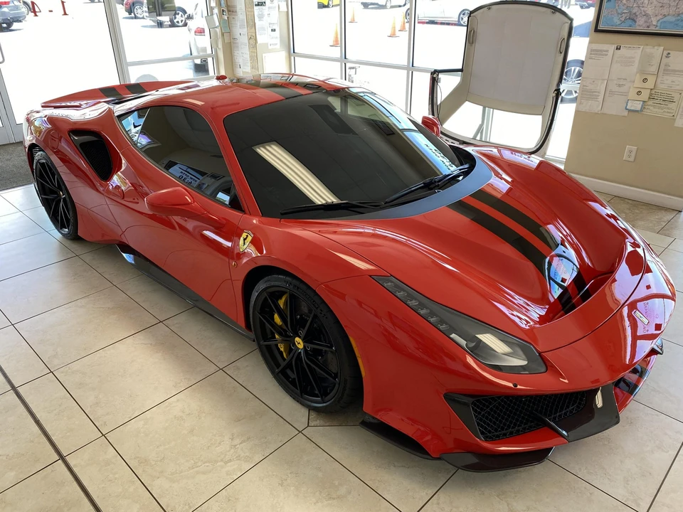 2020 Ferrari 488 Pista - Image 23 of 31